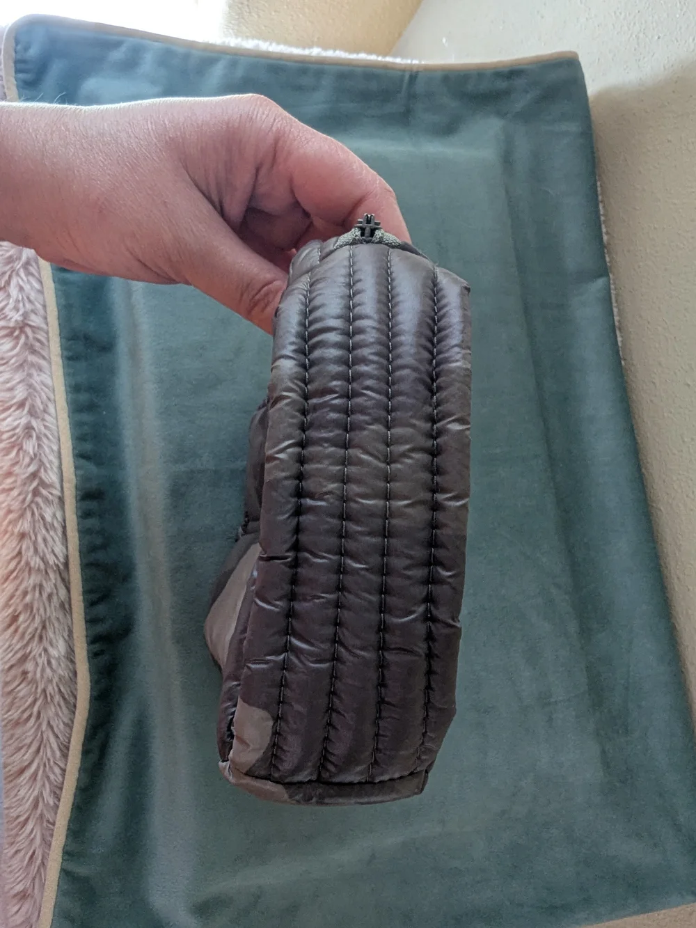 ANORAK Grey/Green Camo Down Quilted Wristlet Pouch